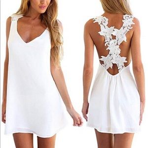 NWOT V-neck backless lace dress
